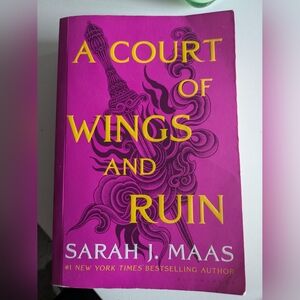 A Court of Wings and Ruin — Sarah J. Maas (Pink Cover) Paperback Good Condition
